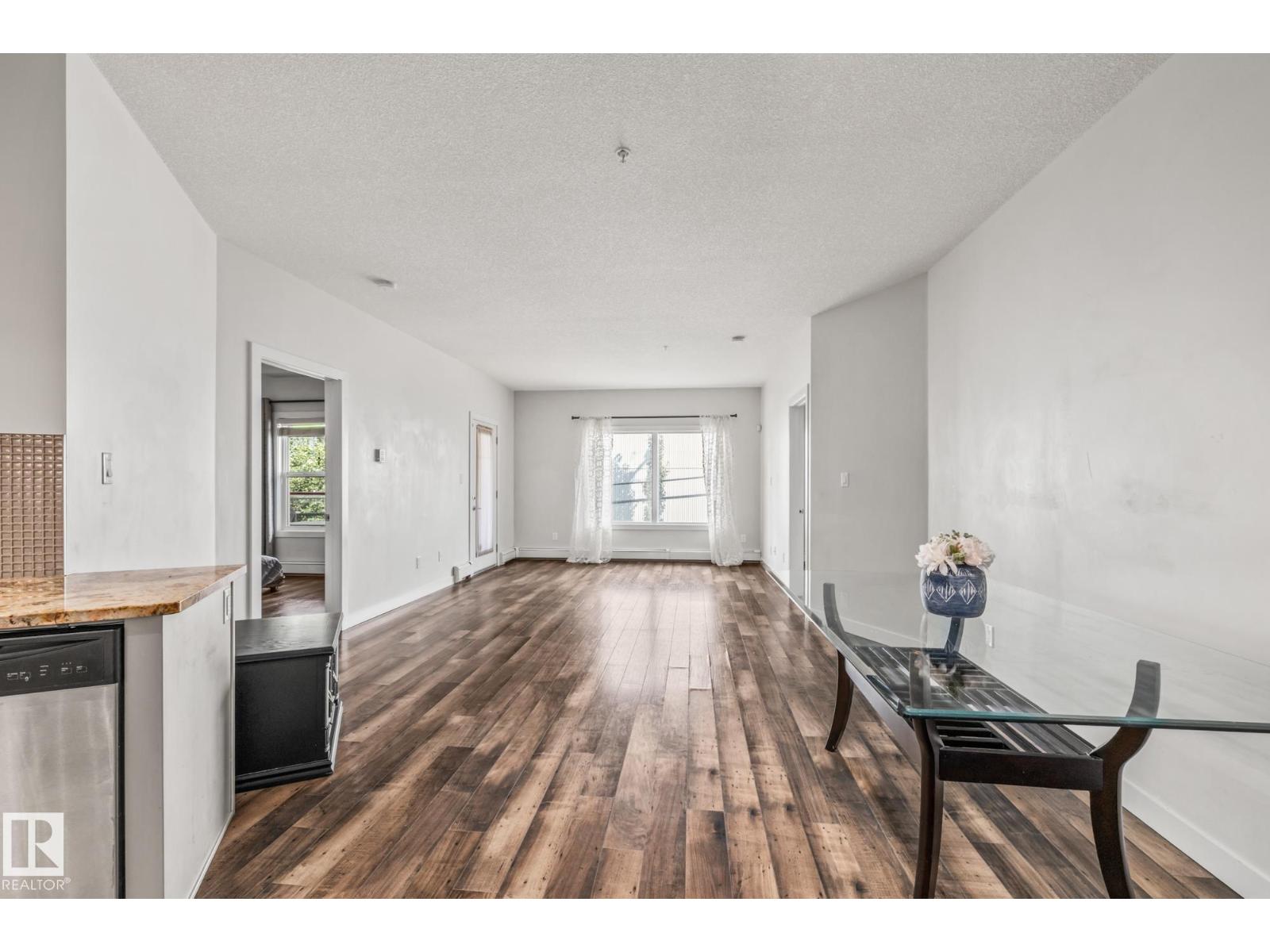 #212 10611 117 ST NW