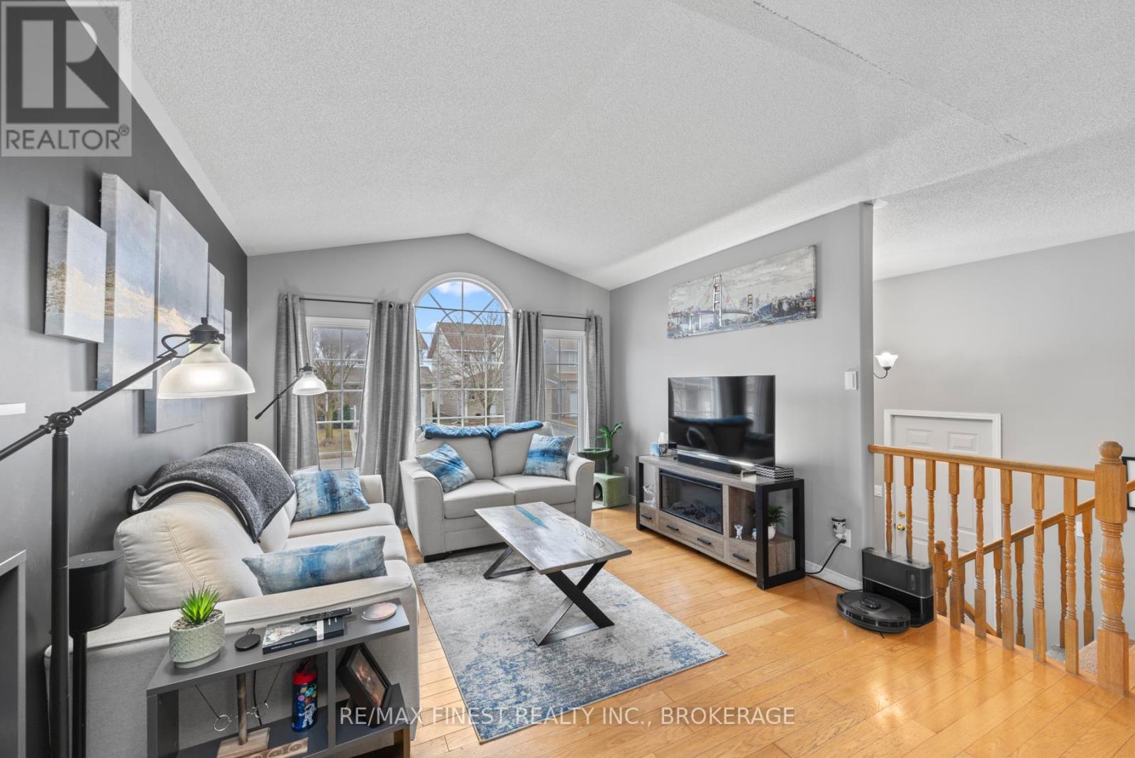 1001 BLUFFWOOD AVENUE