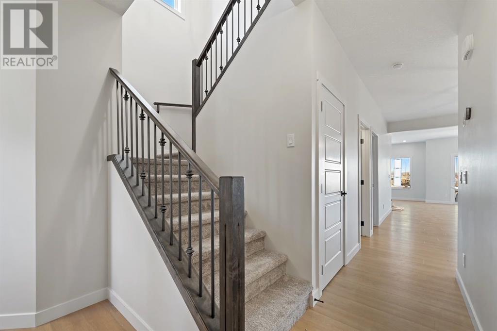 91 VERSANT Way SW