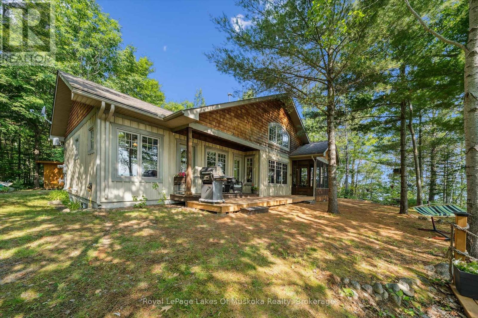 1176 MCCOMB POINT DRIVE