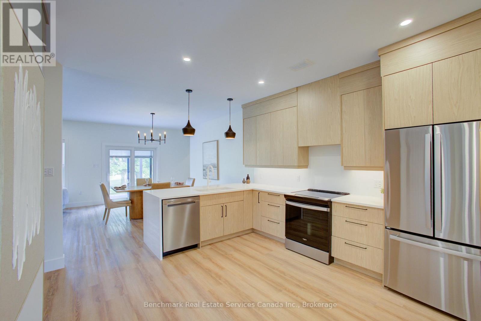 26 - 1182 QUEEN STREET