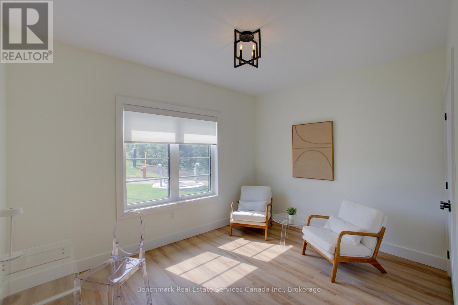 26 - 1182 QUEEN STREET