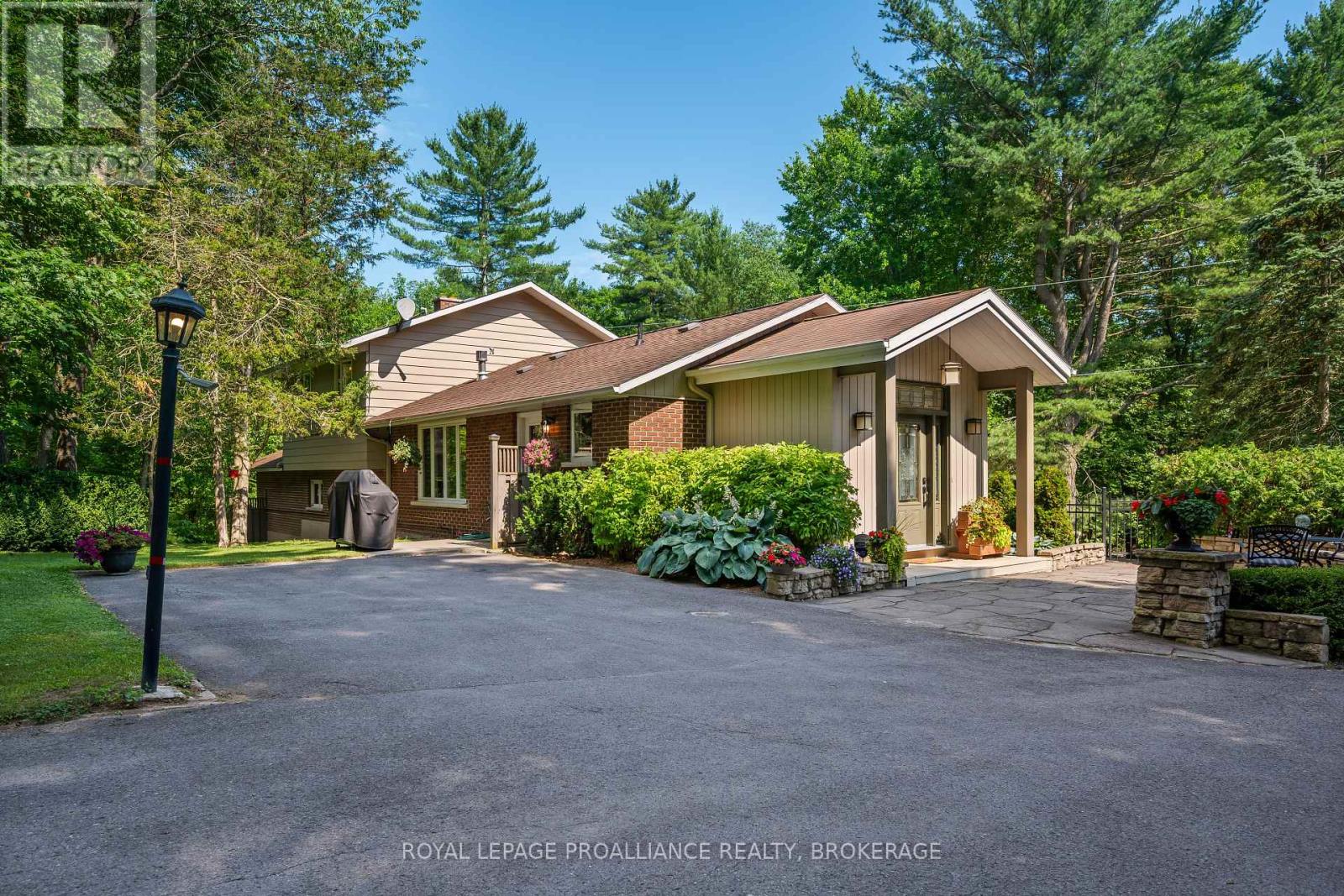 120 CROSS CEMETERY ROAD