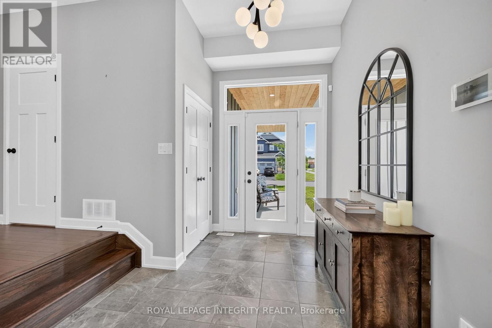 501 CANNES CRESCENT