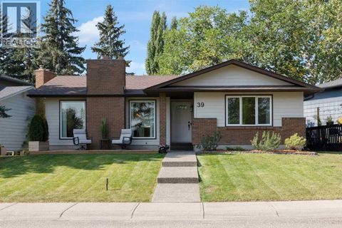 39 Midpark Close SE Calgary AB T2X1N9