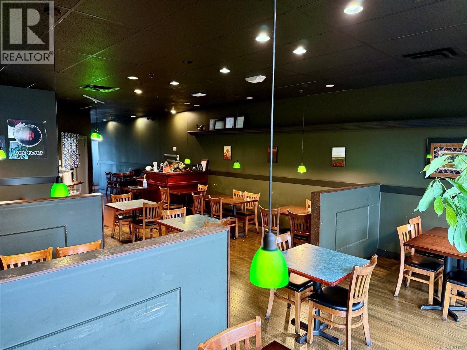 A 4454 West Saanich St