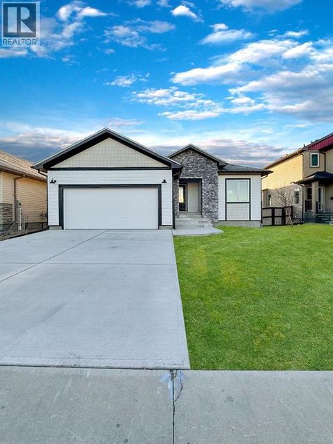 12 Northlander Way W Lethbridge AB T1J4S7