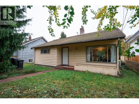 2006 HAMILTON STREET New Westminster BC V3M2P6