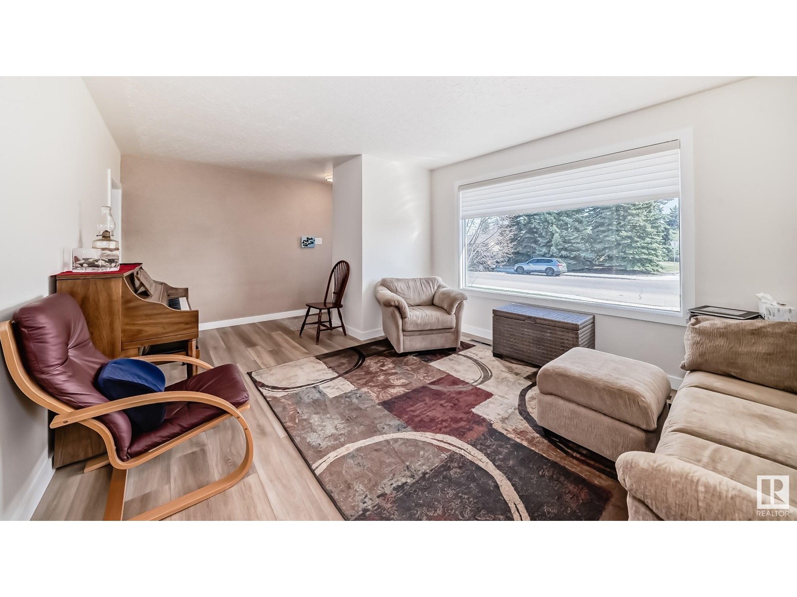11632 48 AV NW
