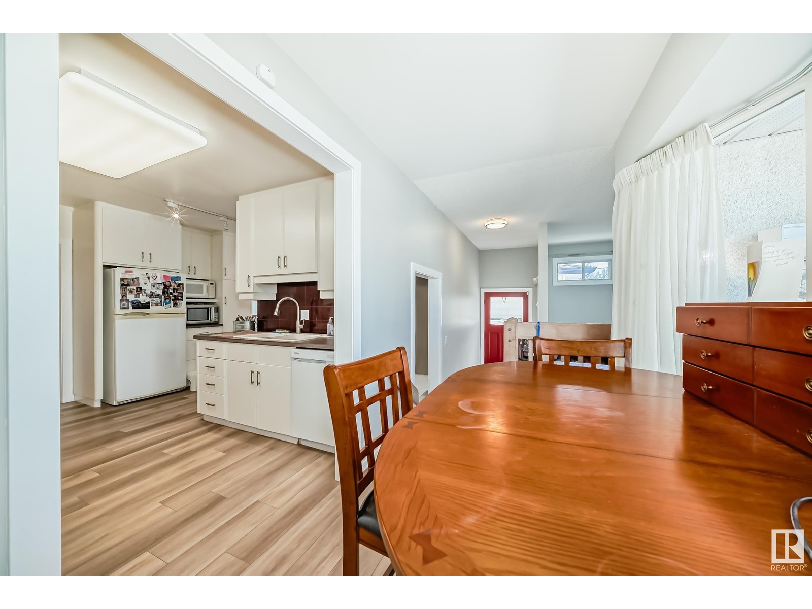 11632 48 AV NW