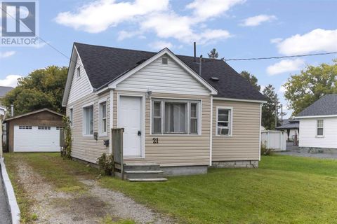 21 Cameron AVE Sault Ste. Marie ON P6B4W6