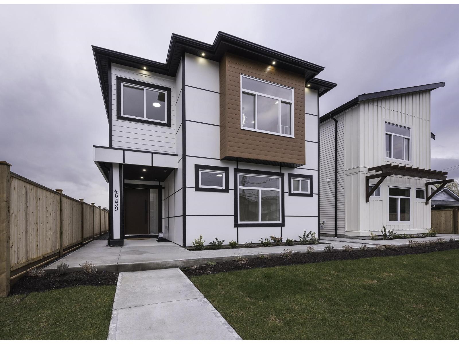 46339 MAPLE AVENUE|Chilliwack Proper East