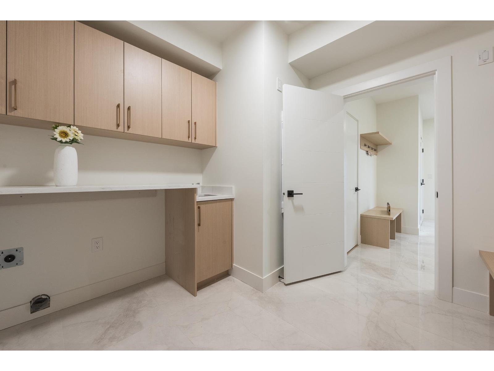 46339 MAPLE AVENUE|Chilliwack Proper East
