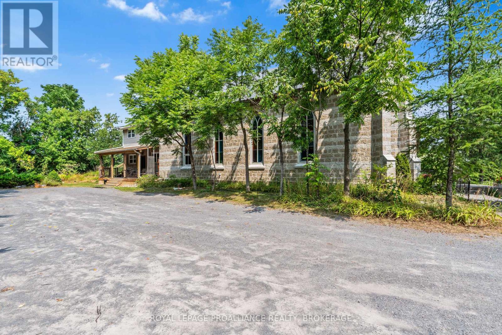 3958 HARROWSMITH ROAD