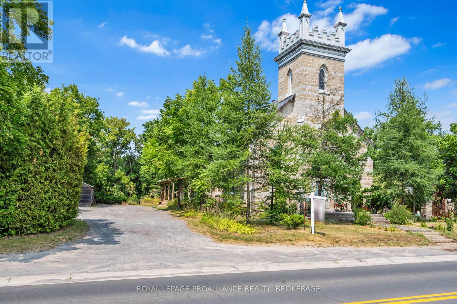 3958 HARROWSMITH ROAD