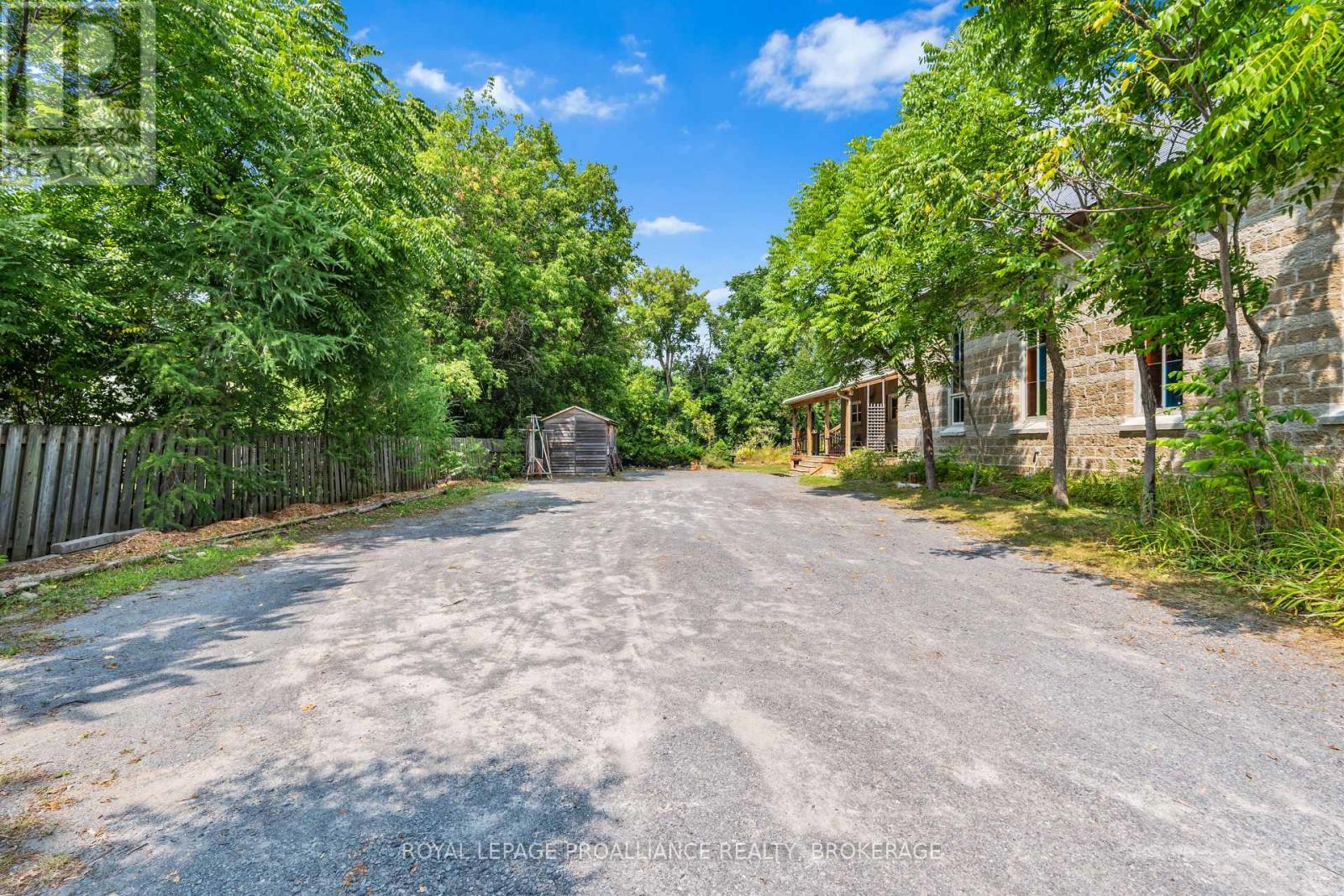 3958 HARROWSMITH ROAD