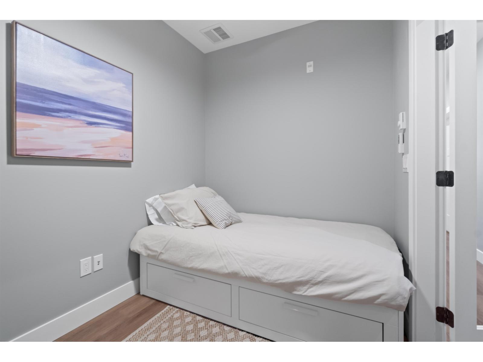 106 470 ESPLANADE AVENUE|Harrison Hot Springs