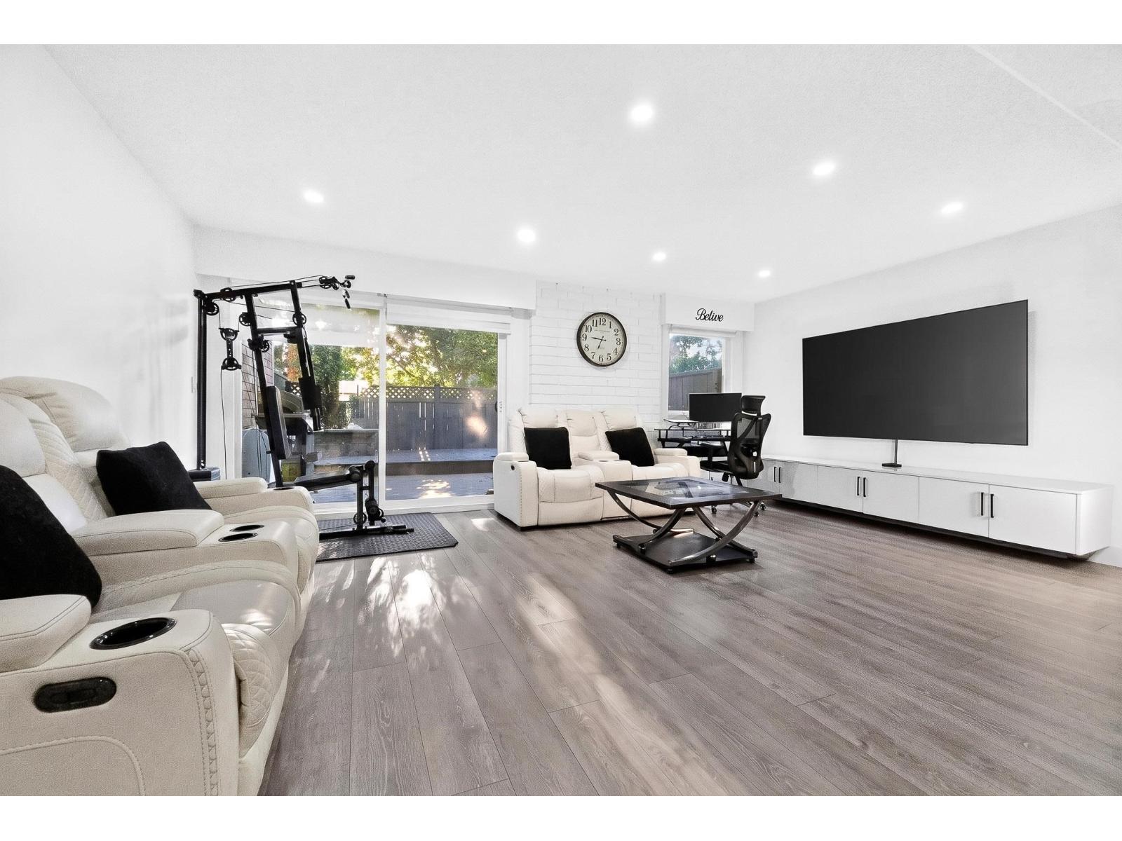 211 13931 74 AVENUE
