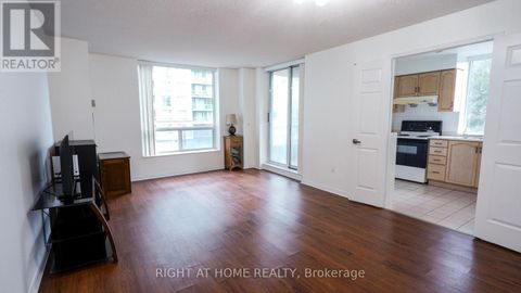 300 - 28 PEMBERTON AVENUE Toronto (Newtonbrook East) ON M2M4L1