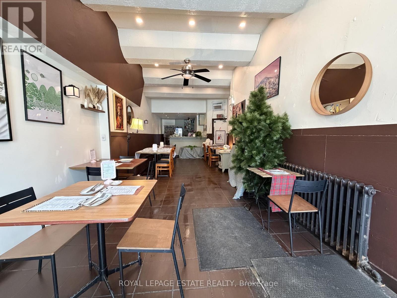 1351 ST CLAIR AVENUE W
