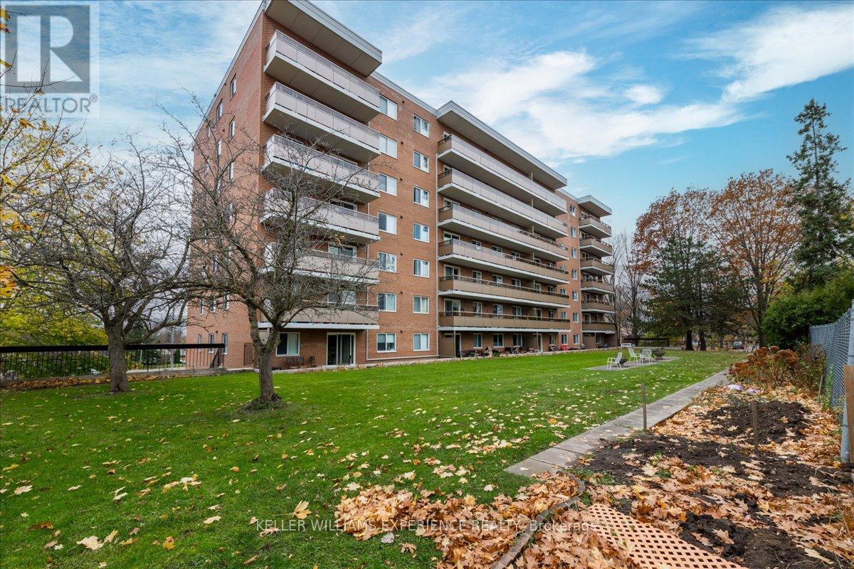 804 - 414 BLAKE STREET