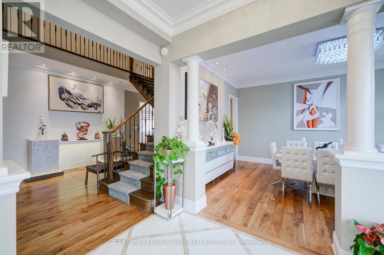 19 ROYAL COUNTY DOWN CRESCENT
