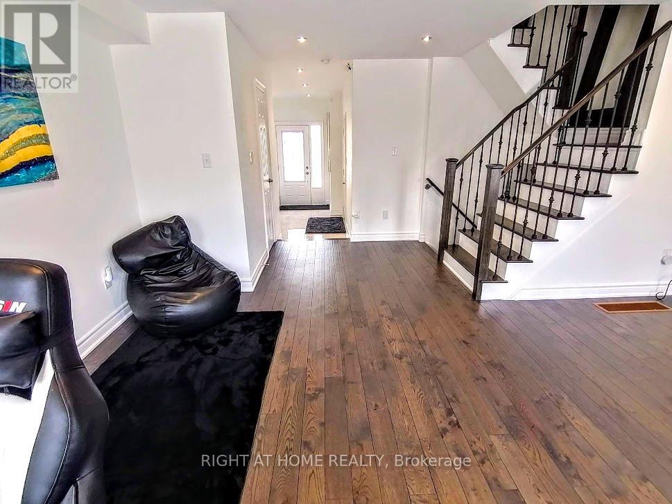 51 DEVINERIDGE AVENUE