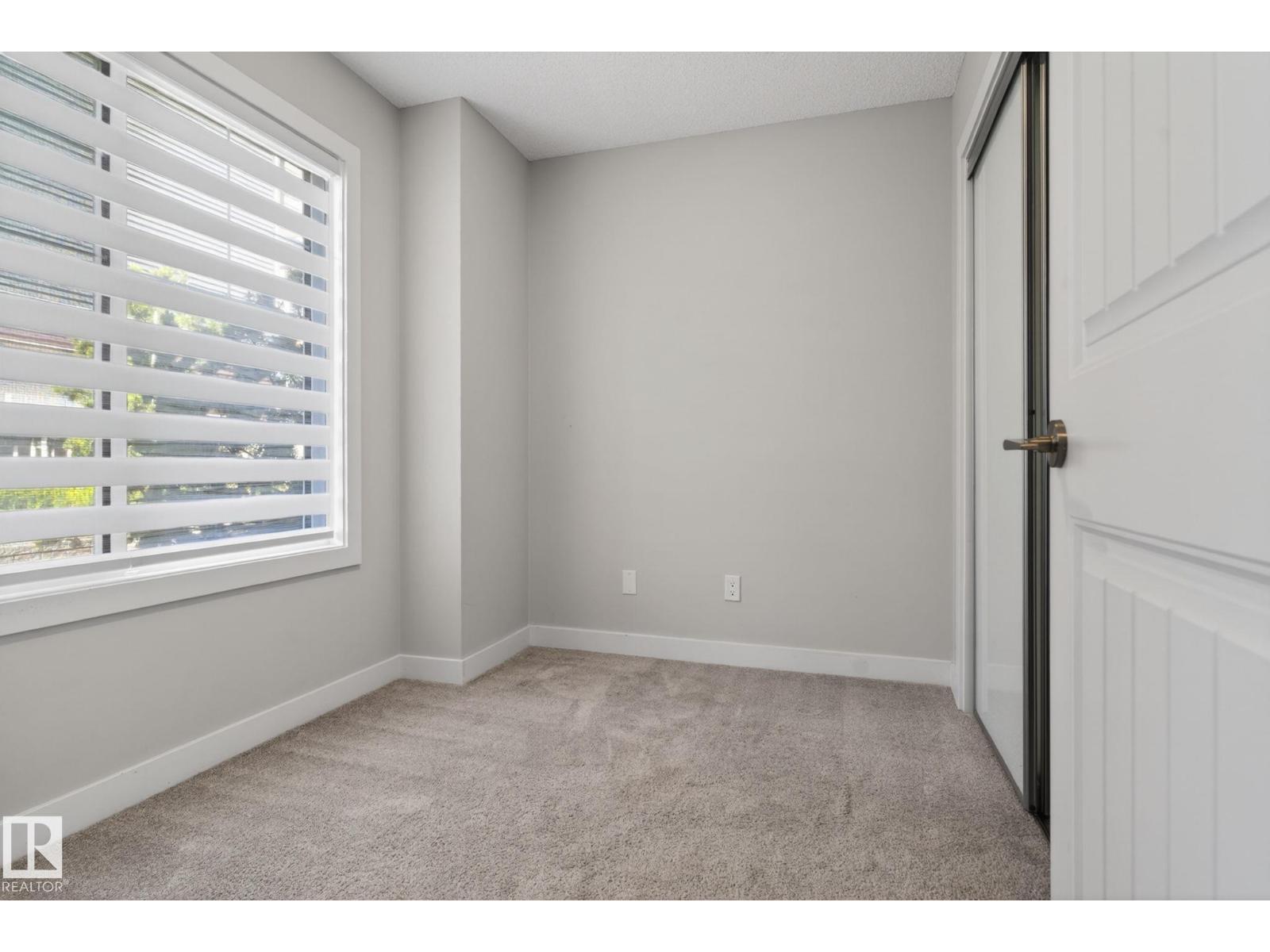 #35 3025 151 AV NW