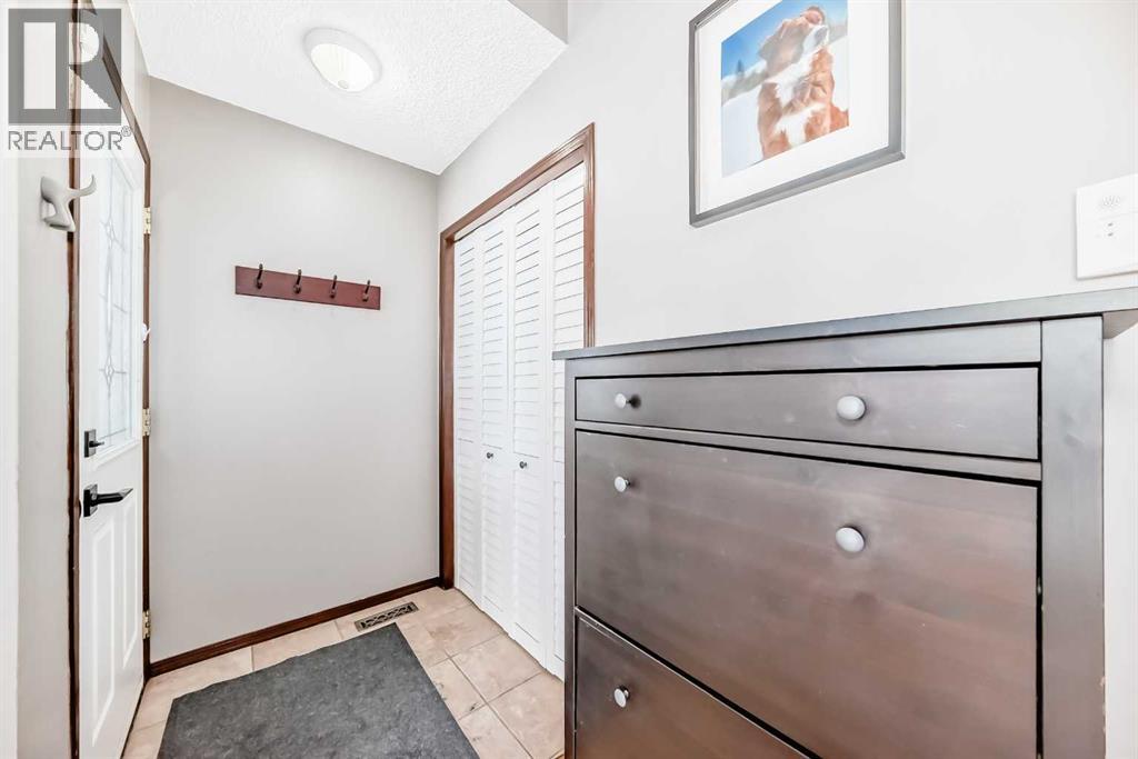 219 Sandstone Drive NW