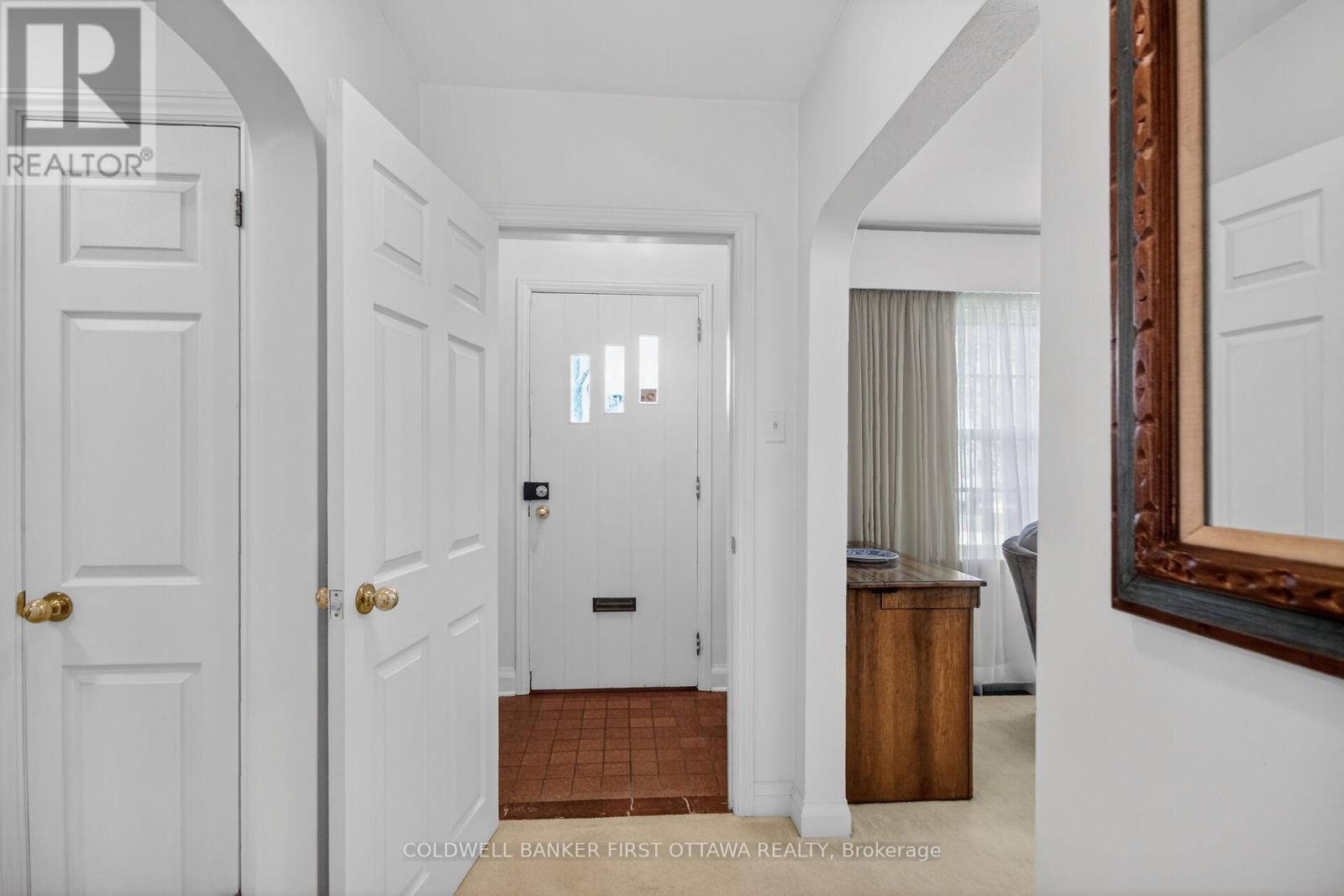 1533 MIMOSA AVENUE