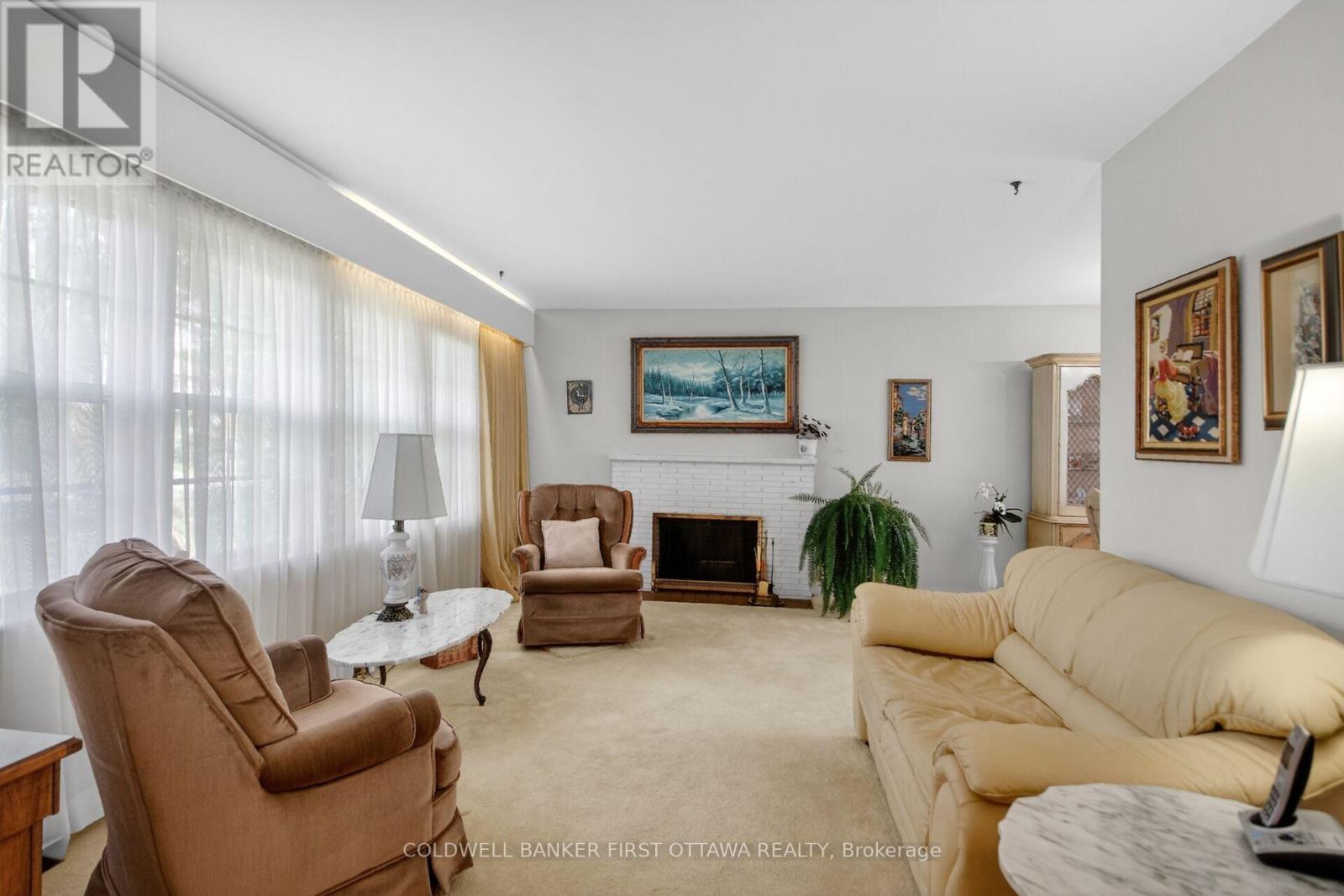 1533 MIMOSA AVENUE