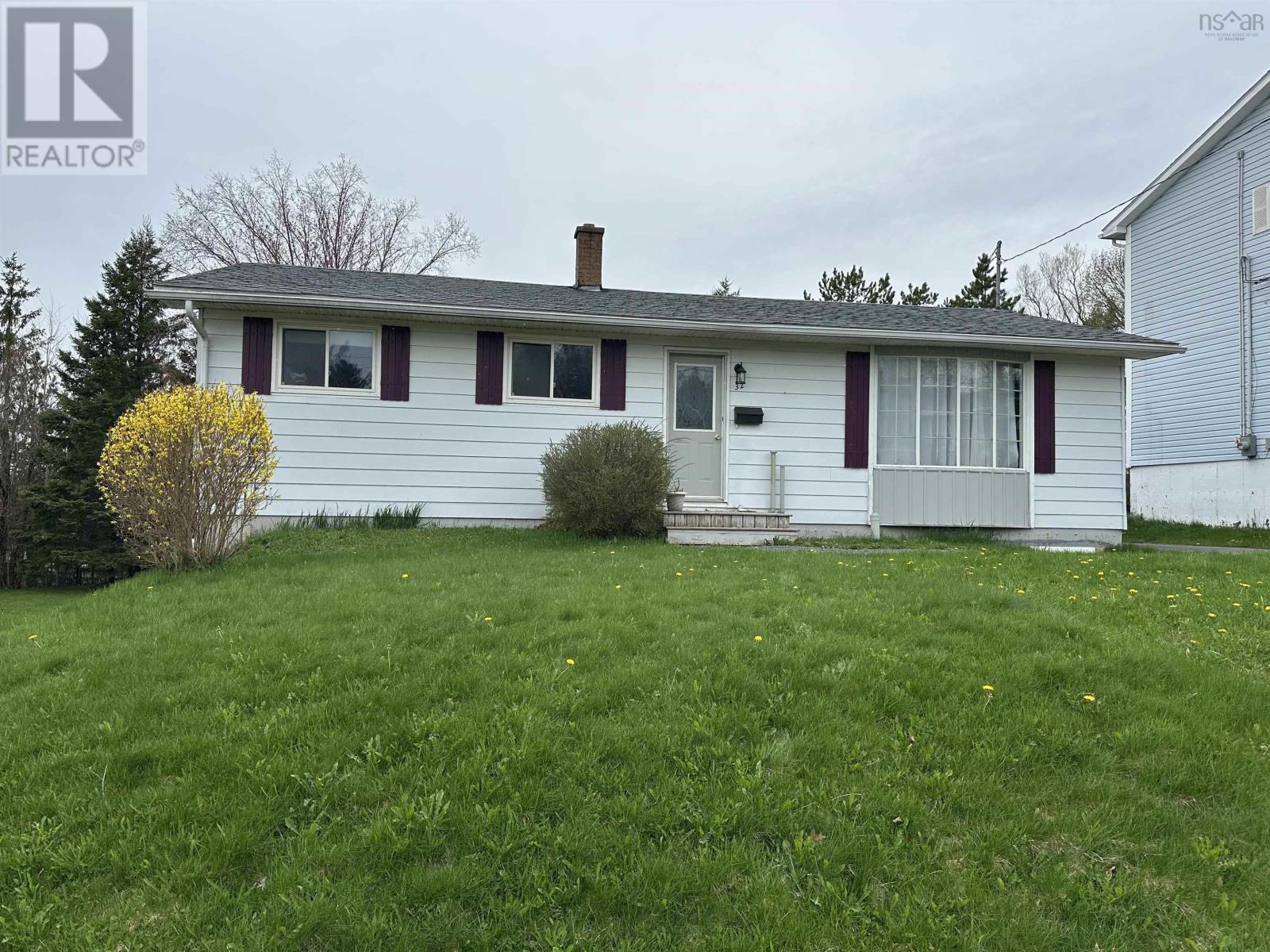 Photo 1 of 24 — 32 Greening Drive, Antigonish, NS B2G1R2