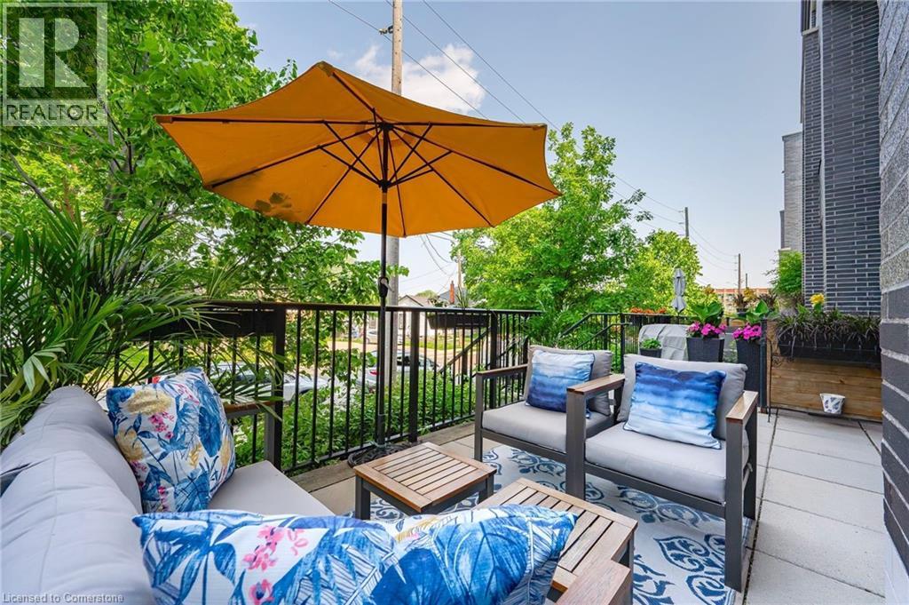 53 ARTHUR Street S Unit# AT6