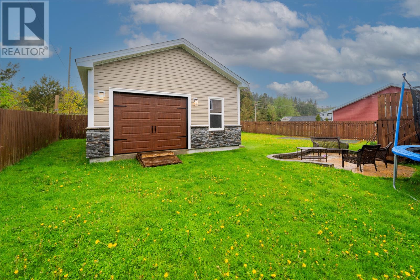 5 Camrose Drive