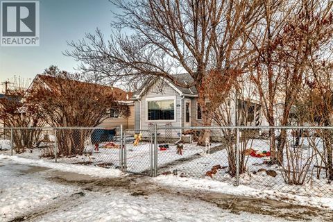 476 3 Street Drumheller AB T0J0Y6