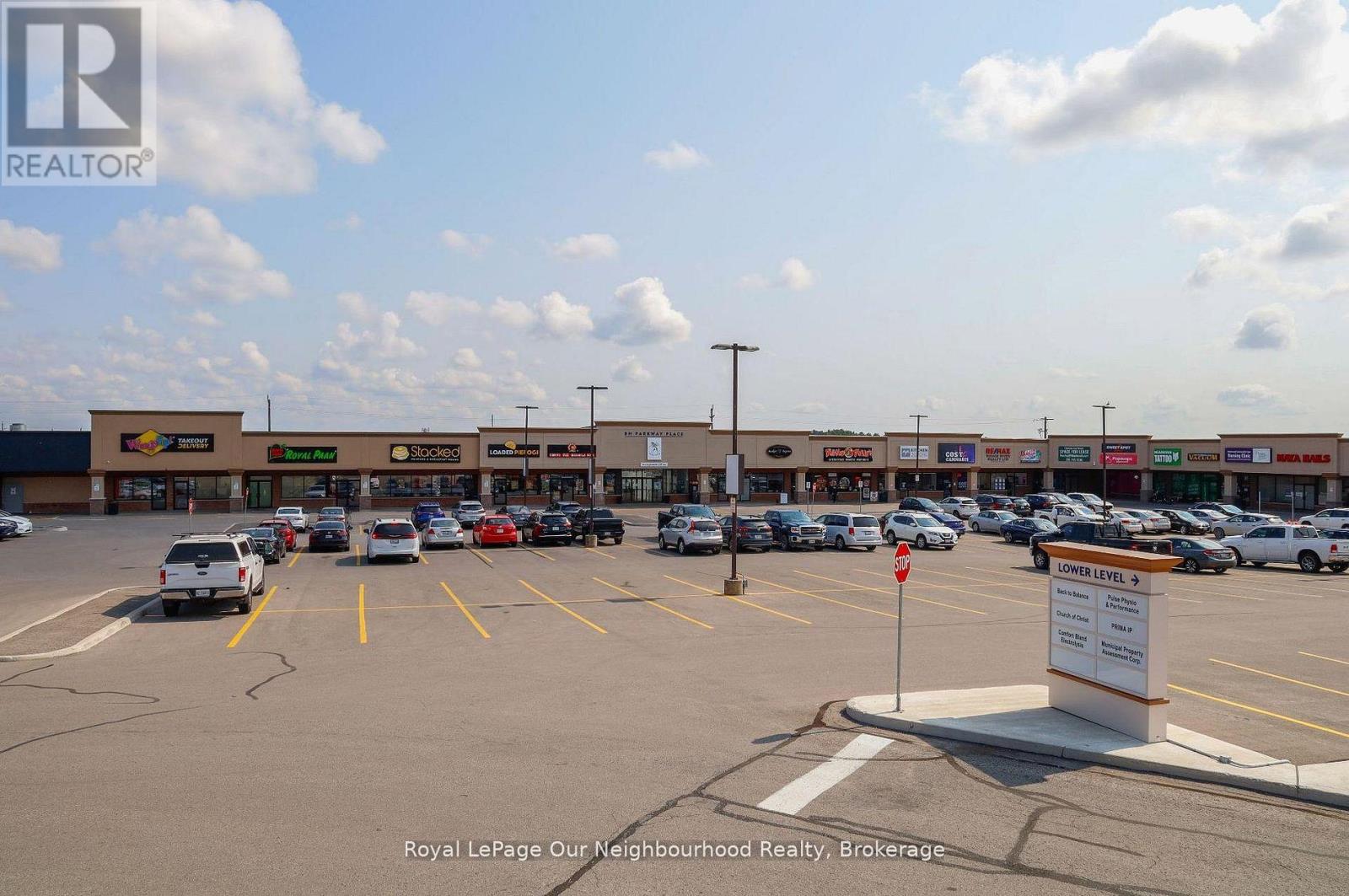 232-233 - 1135 LANSDOWNE STREET W