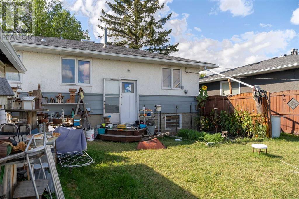 4416 Centre A Street NE