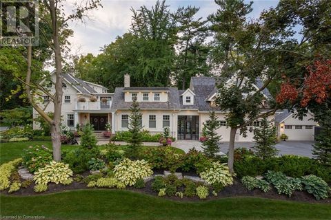 347 EAST HART Crescent Burlington ON L7N1P8