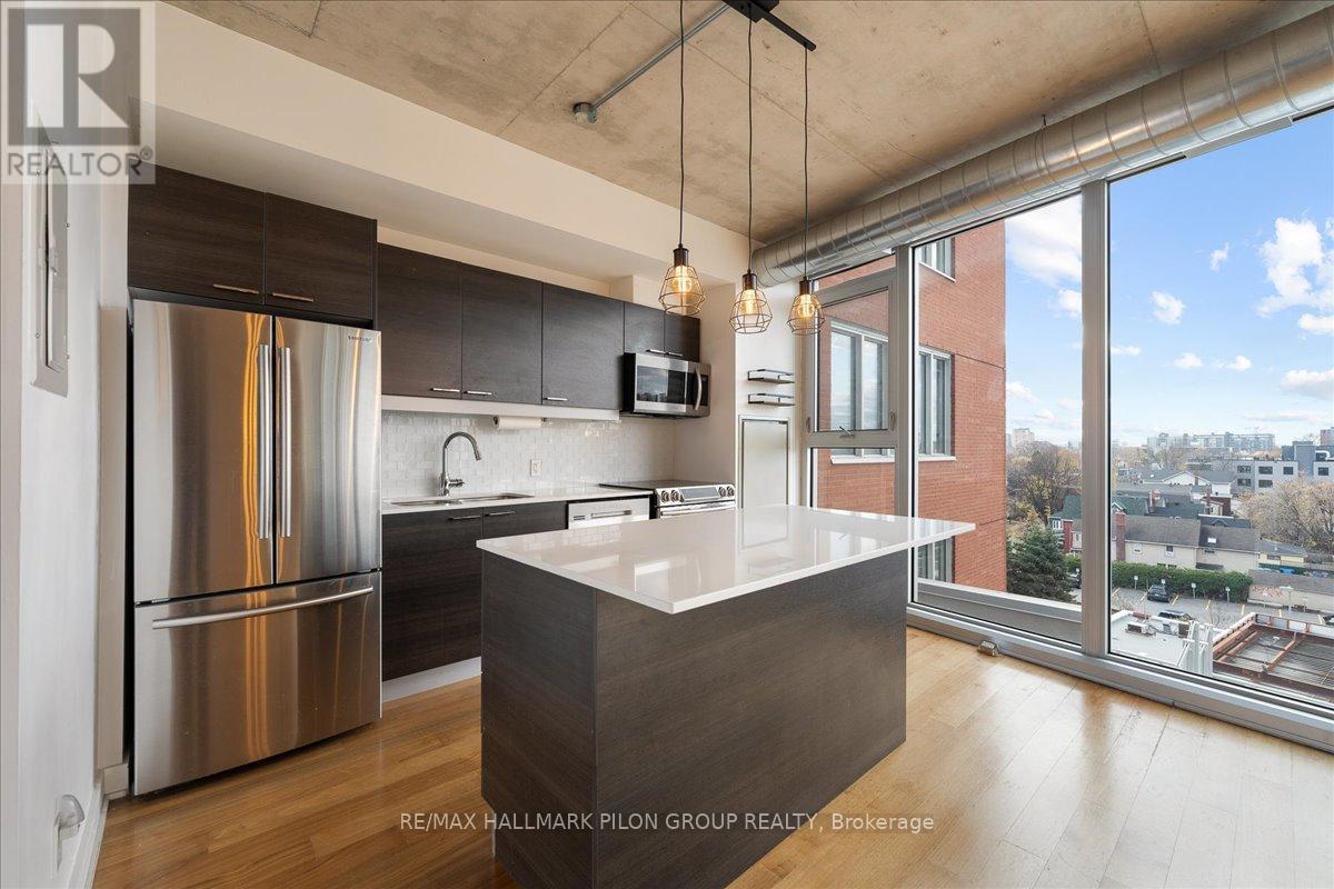 527 - 349 MCLEOD STREET