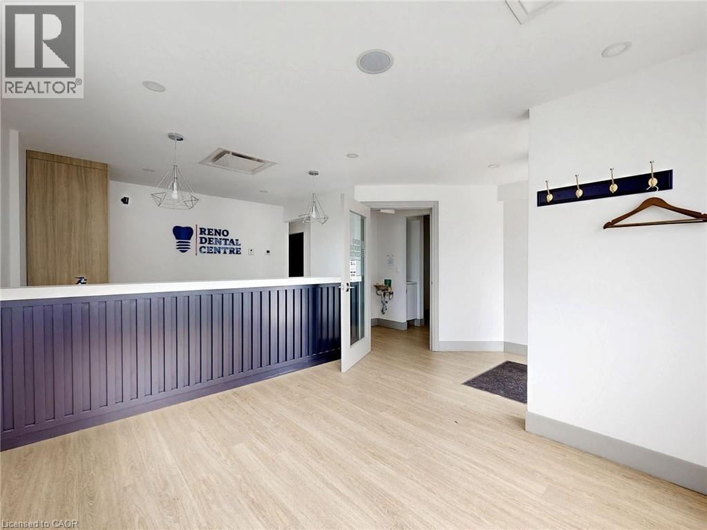 612 UPPER JAMES Street