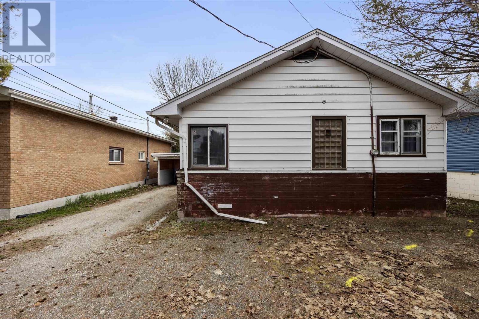 327 River RD