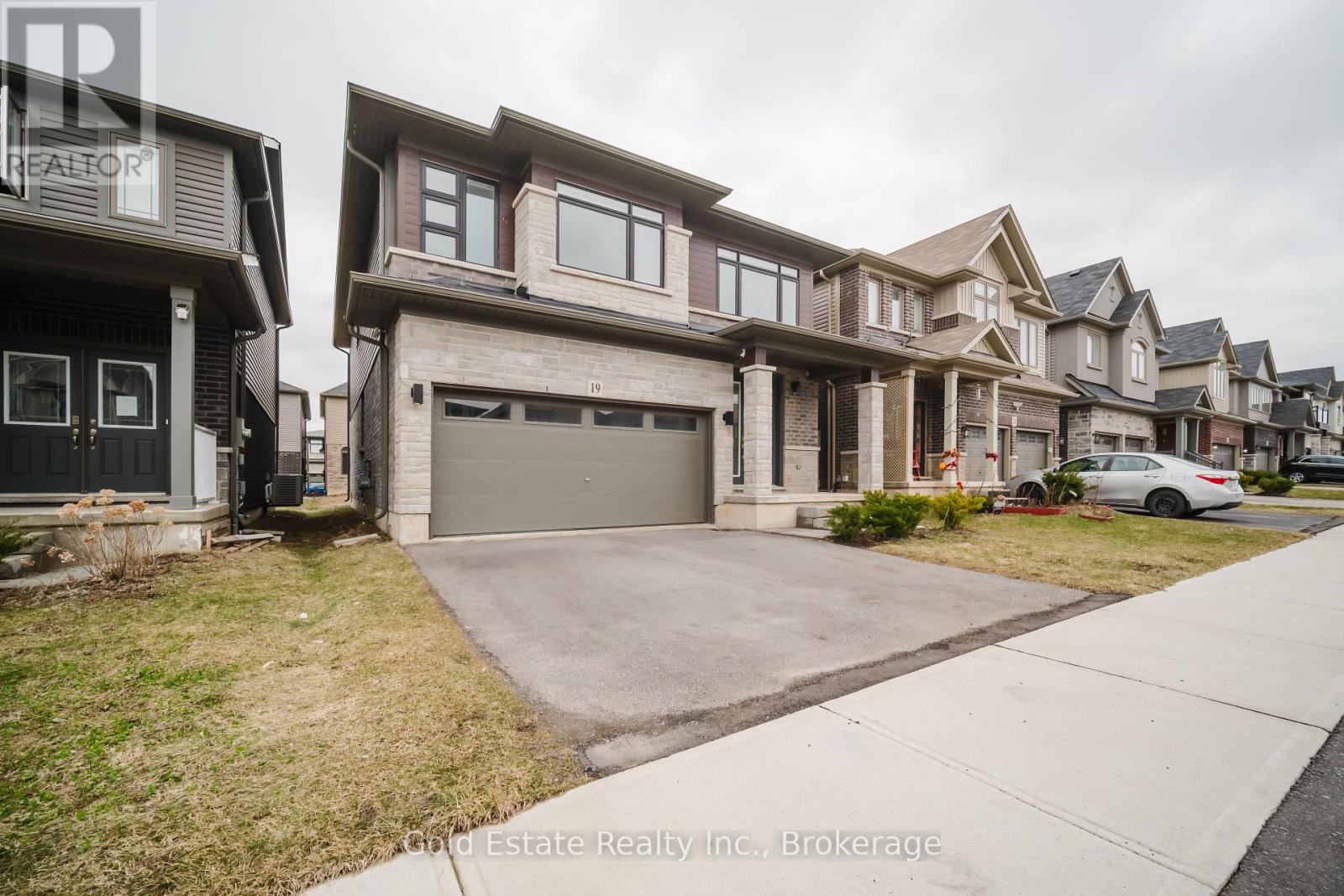 19 MCLAREN AVENUE