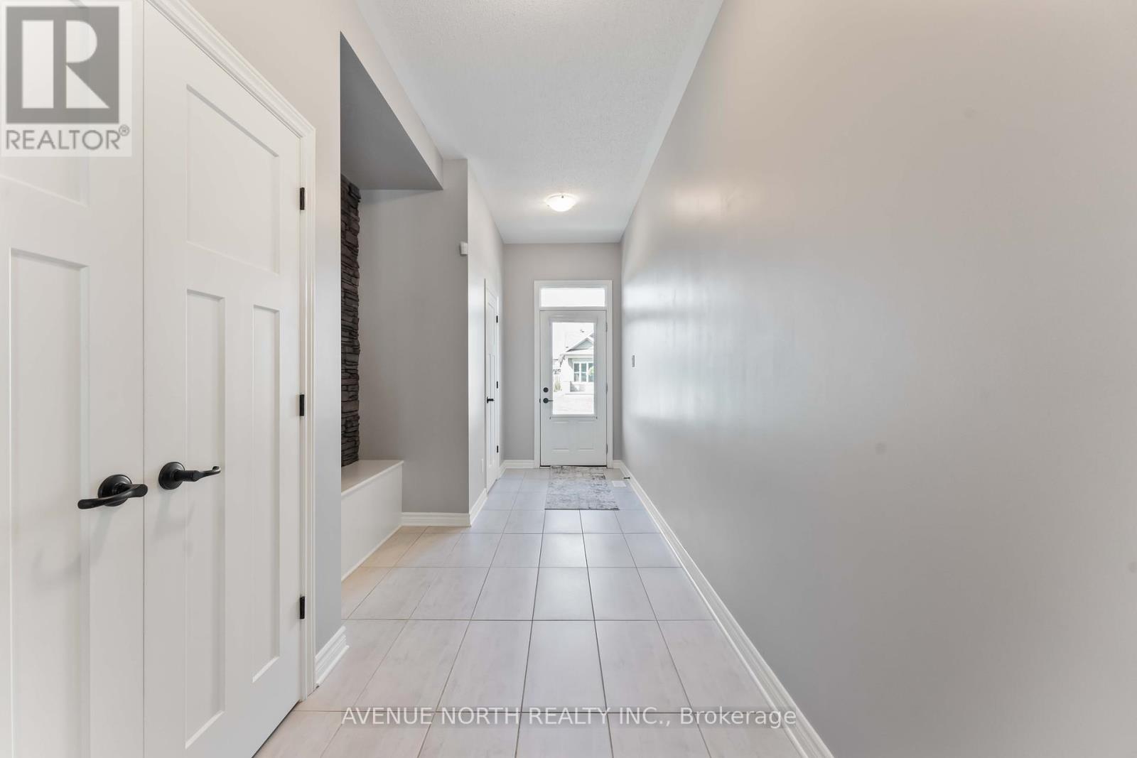 1140 BECKETT CRESCENT