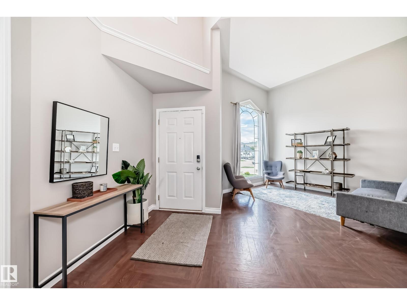 907 115 ST NW