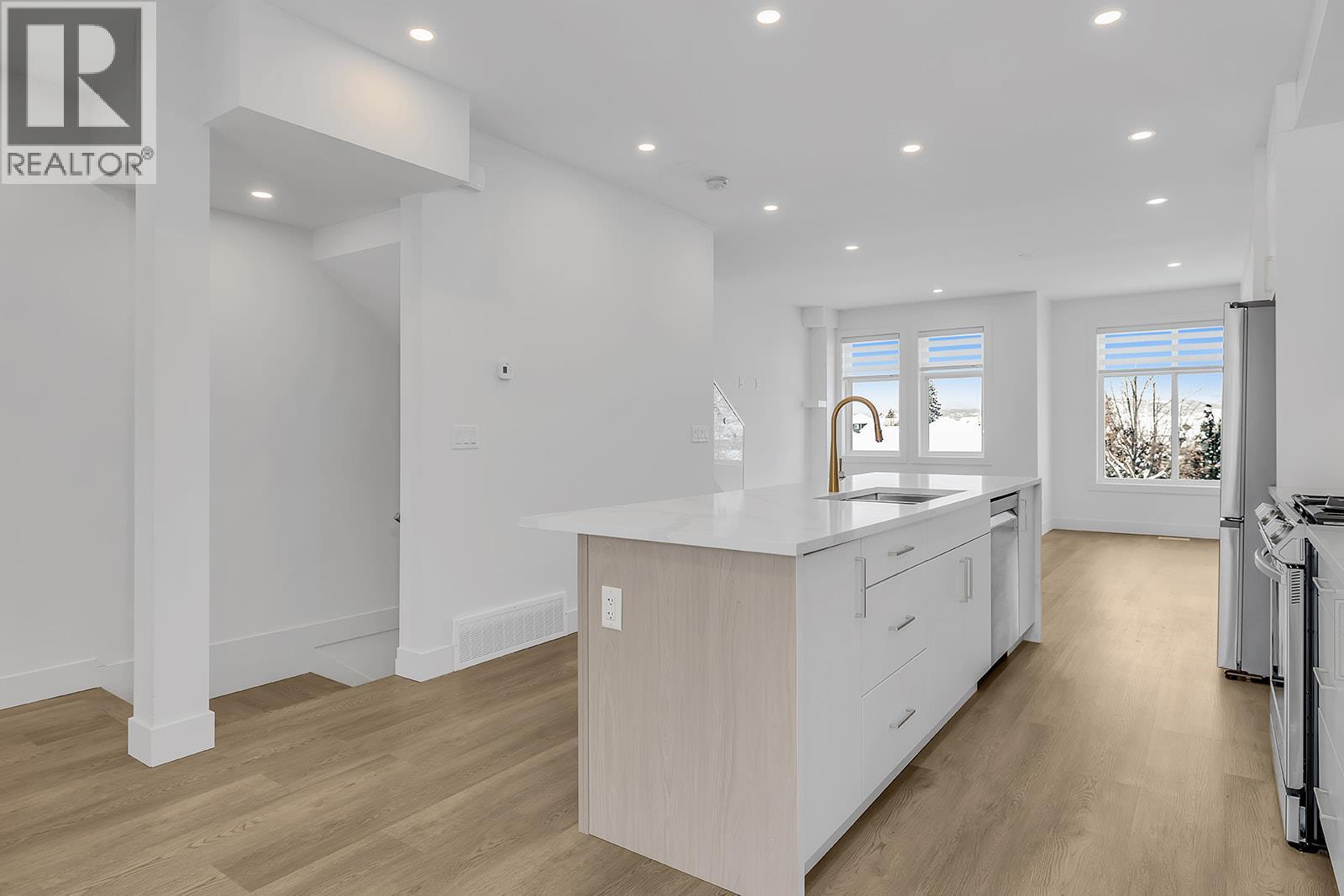 5300 Main Street Unit# 103