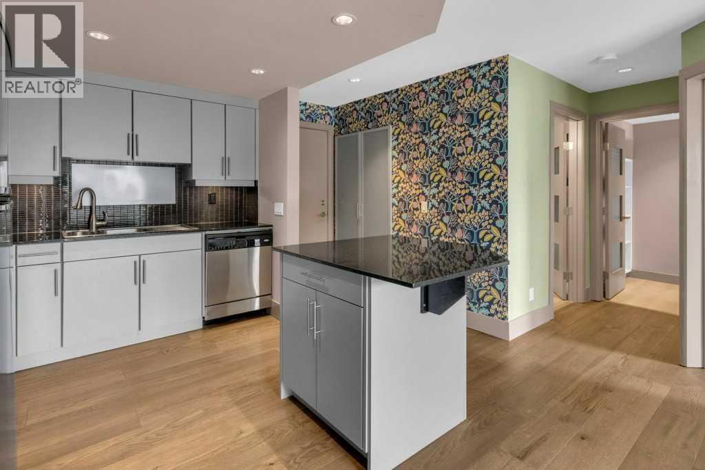 201, 410 1 Avenue NE