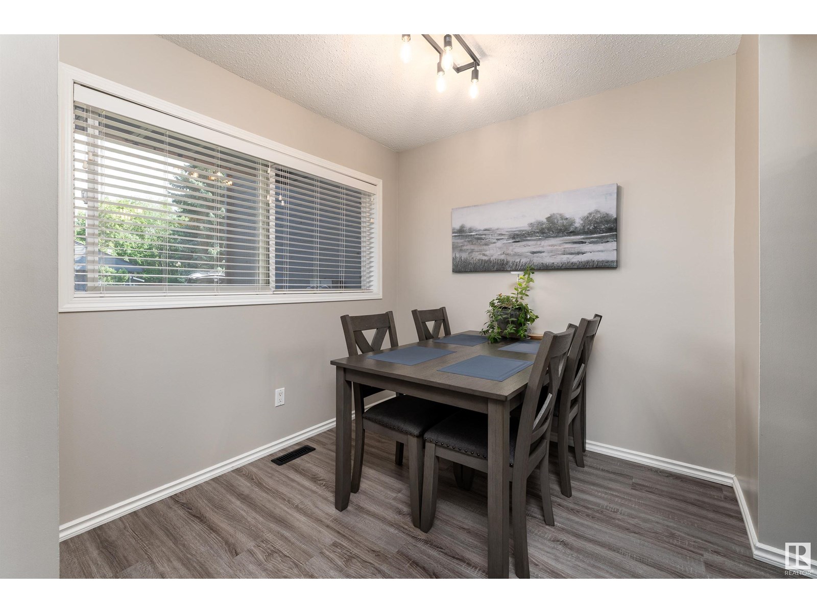 #114 81 GRANDIN RD