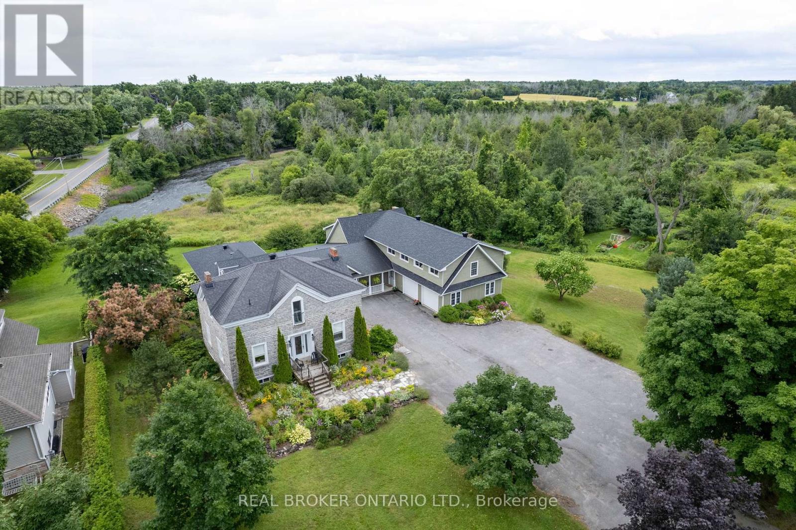 2486 COUNTY RD 18 CONCESSION