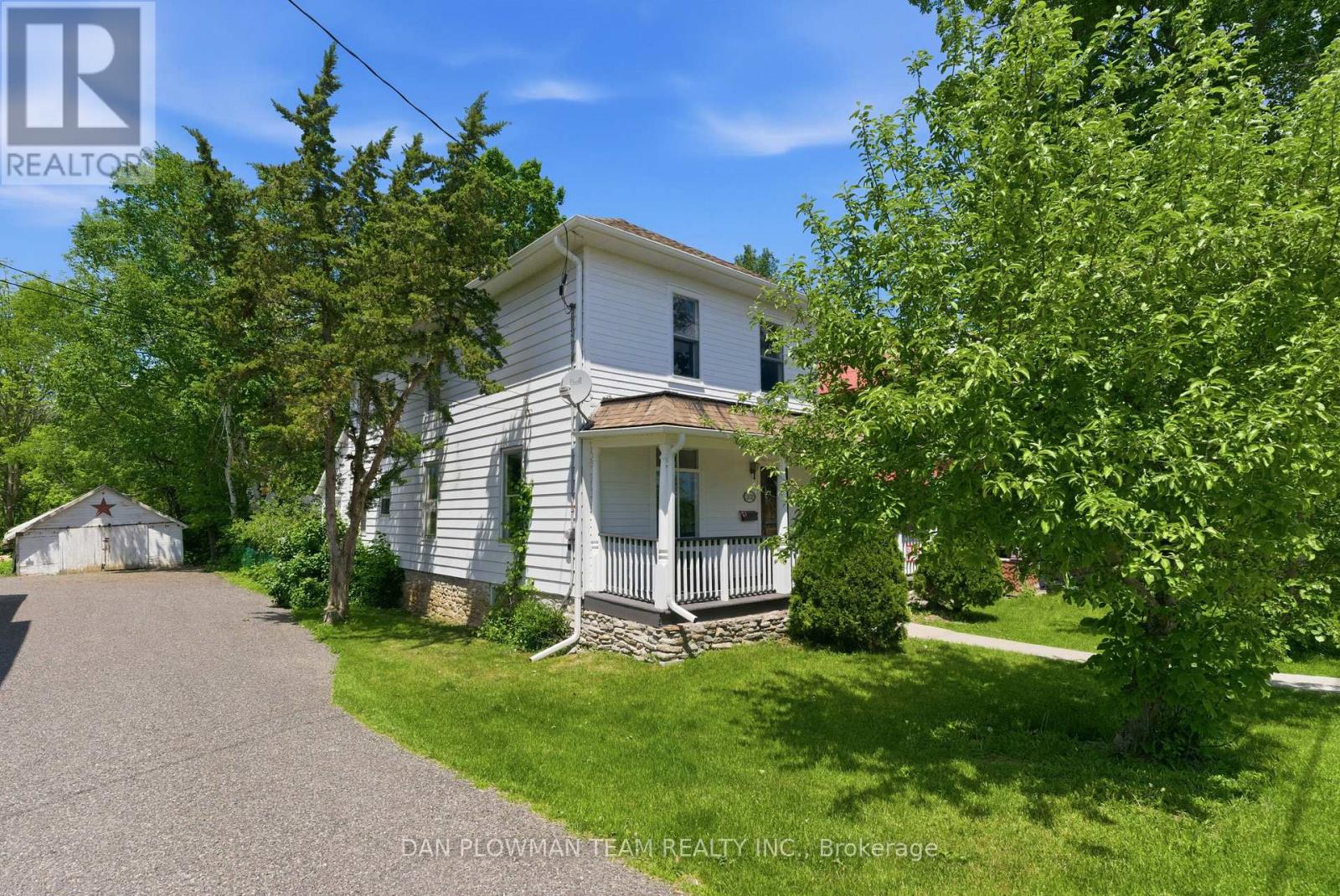 202 QUEEN STREET