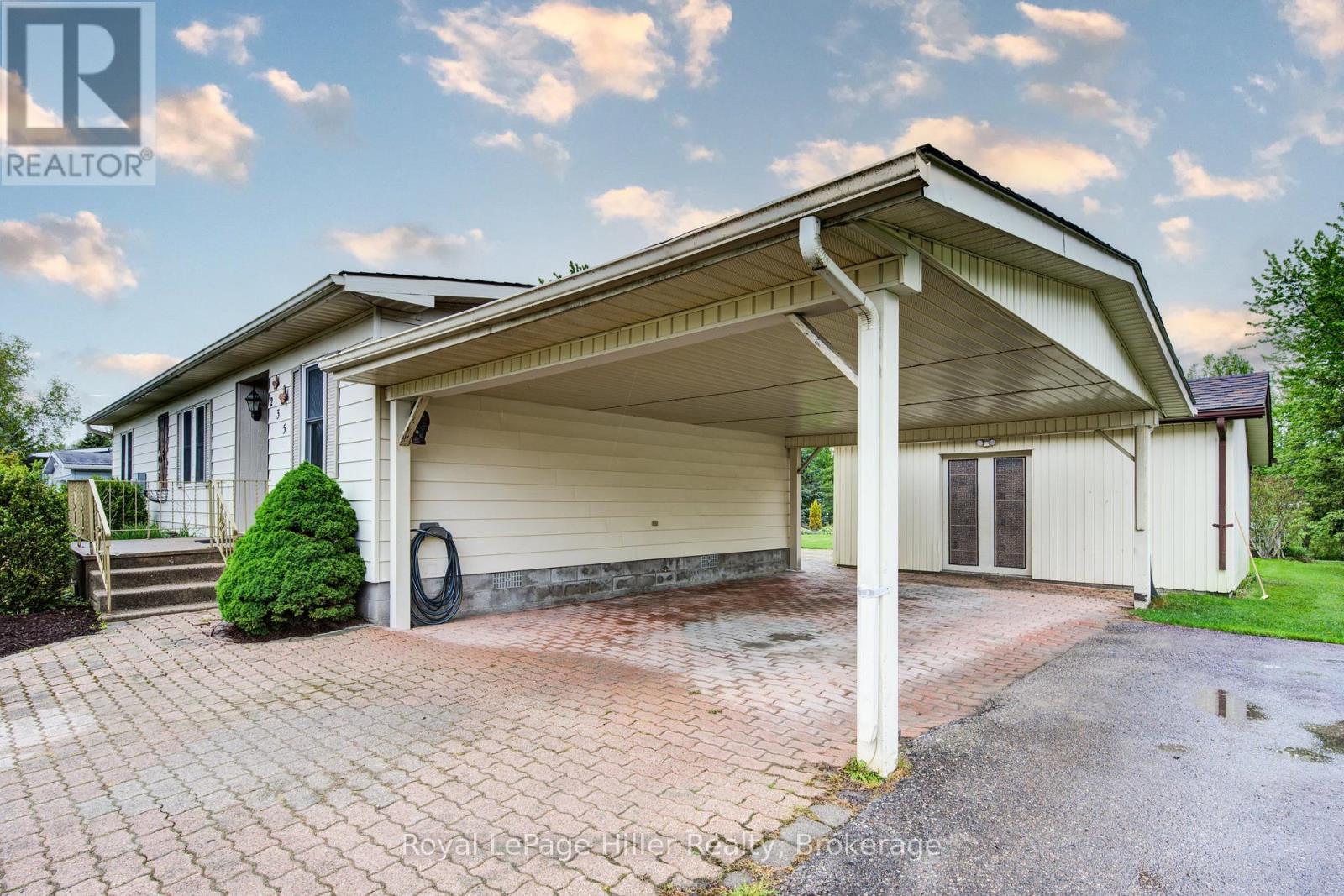 235 HICKORY LANE
